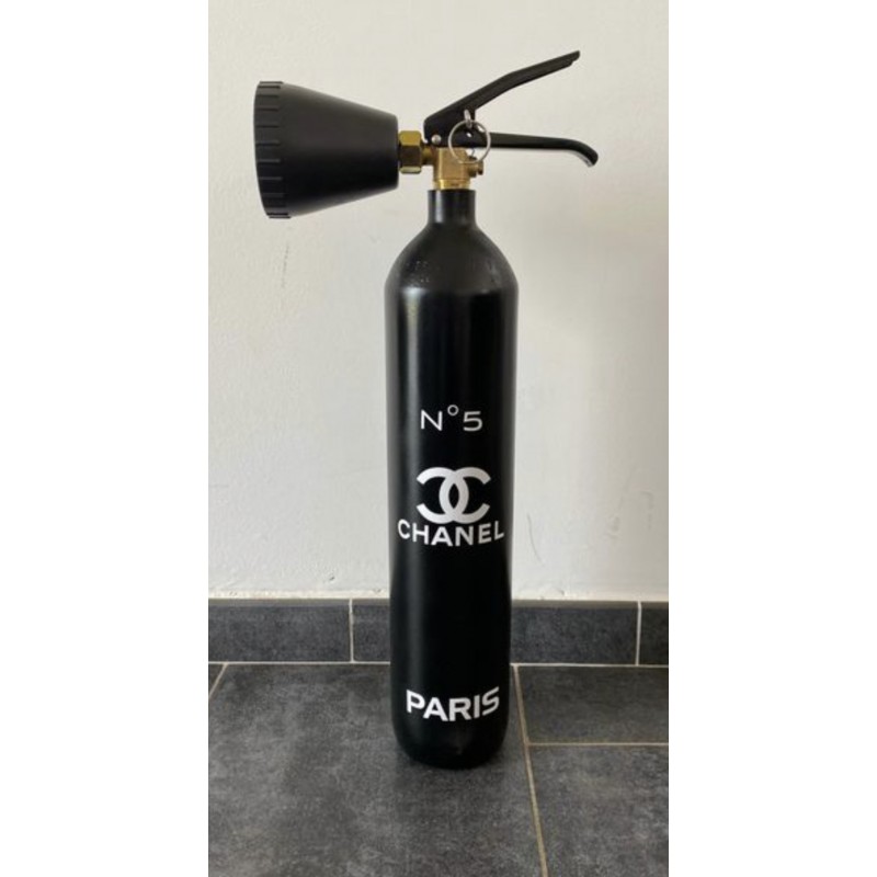 Extincteur déco Chanel N°5 Extincteur déco Chanel N°5